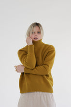 Load image into Gallery viewer, Wool turtleneck long sleeve sweater
