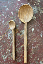 Load image into Gallery viewer, Mango wood spoon: Large
