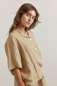Notched collar gingham shirts